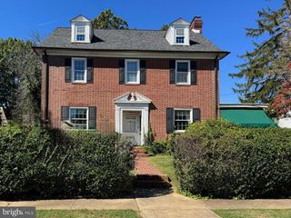 1105 WOODLAWN AVE, Wilmington, DE 19805