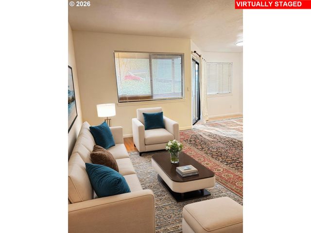 9987 Se TALBERT St, Clackamas, OR 97015