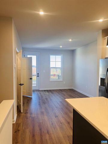 2225 WOODBURN RD, Charlottesville, VA 22901