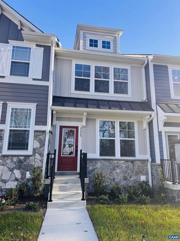 2225 WOODBURN RD, Charlottesville, VA 22901