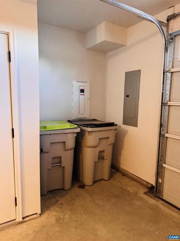 2225 WOODBURN RD, Charlottesville, VA 22901