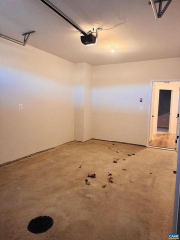 2225 WOODBURN RD, Charlottesville, VA 22901