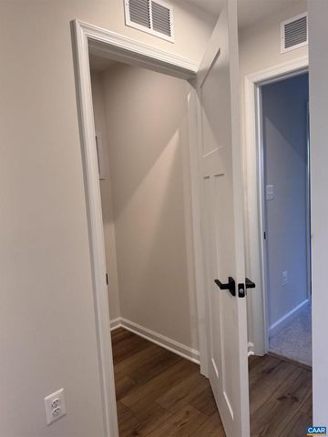 2225 WOODBURN RD, Charlottesville, VA 22901