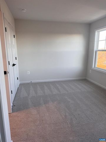 2225 WOODBURN RD, Charlottesville, VA 22901