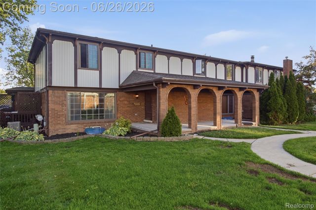 11606 Meadow Lane Drive, Macomb Township, MI 48093