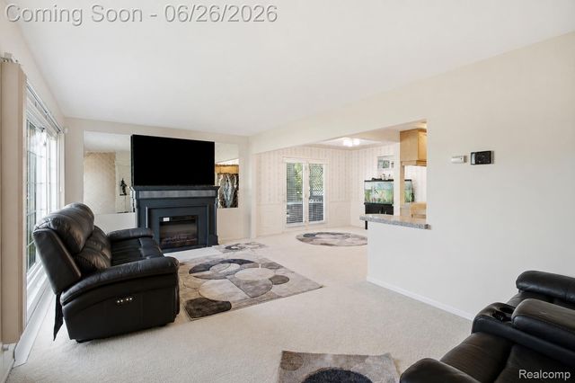 11606 Meadow Lane Drive, Macomb Township, MI 48093