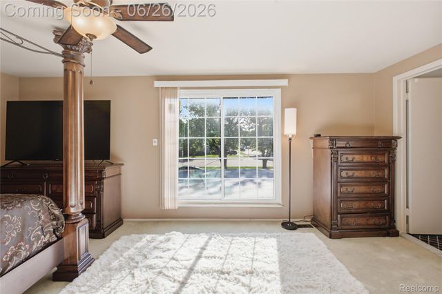 11606 Meadow Lane Drive, Macomb Township, MI 48093