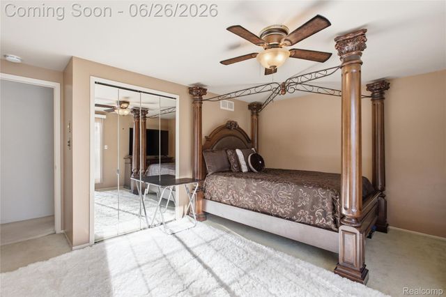 11606 Meadow Lane Drive, Macomb Township, MI 48093