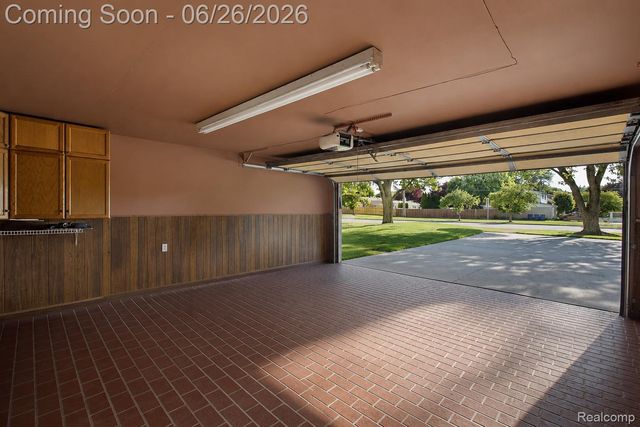 11606 Meadow Lane Drive, Macomb Township, MI 48093
