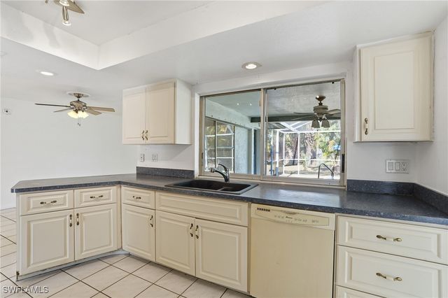 1815 SE 15th TER, Cape Coral, FL 33990