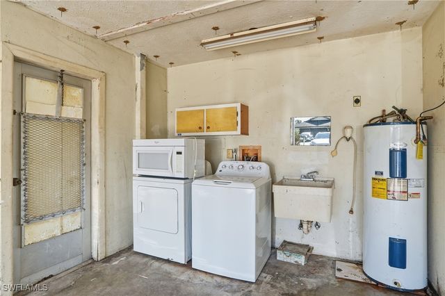 1815 SE 15th TER, Cape Coral, FL 33990