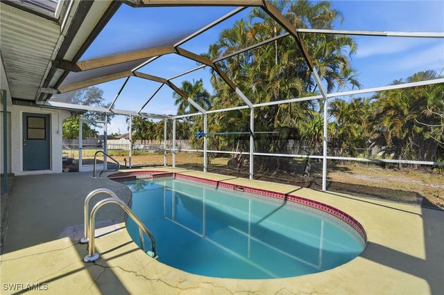 1815 SE 15th TER, Cape Coral, FL 33990