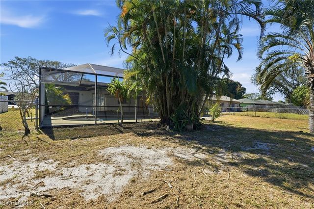 1815 SE 15th TER, Cape Coral, FL 33990