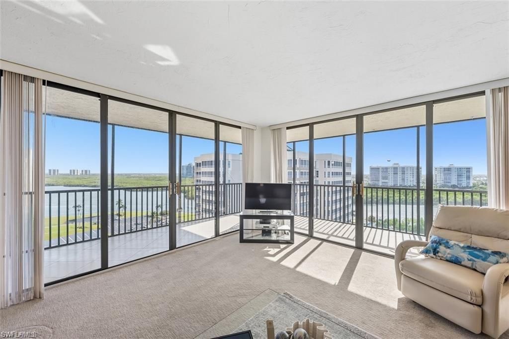 11 Bluebill AVE 1006, NAPLES, FL 34108 — exterior