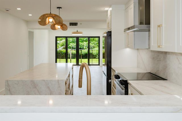 1701 Marina Isle Way 103, Jupiter, FL 33477