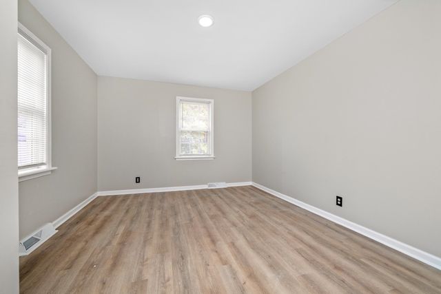 106 Washington Court, Cowpens, SC 29330