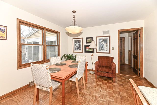 10125 Kay PARKWAY, Hales Corners, WI 53130