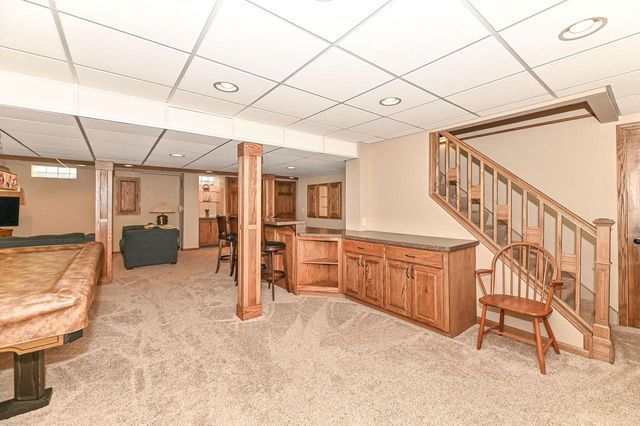 10125 Kay PARKWAY, Hales Corners, WI 53130