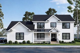 8 Black Gum Court, Newburgh, NY 12550