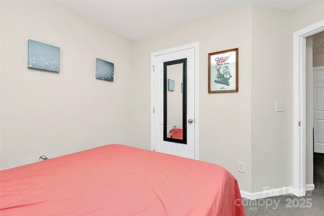 409 Kickapoo Avenue, Gastonia, NC 28056