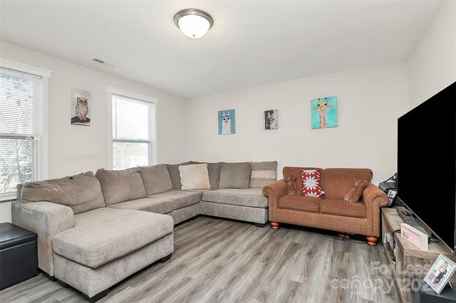 409 Kickapoo Avenue, Gastonia, NC 28056