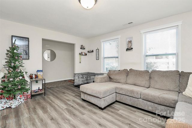 409 Kickapoo Avenue, Gastonia, NC 28056