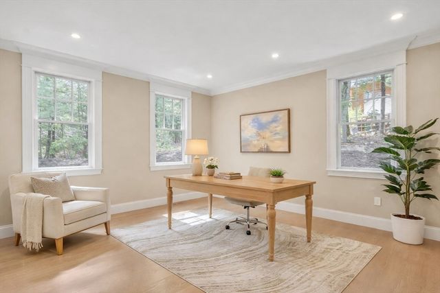 18 Heritage Dr, Lexington, MA 02420