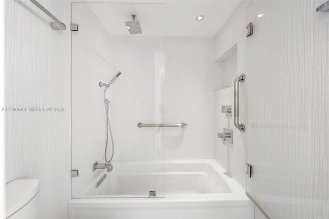 400 S Pointe Dr 2006, Miami Beach, FL 33139