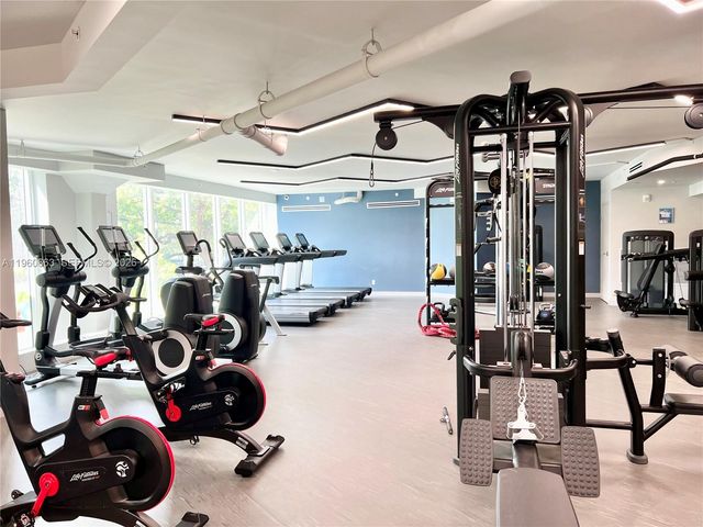 400 S Pointe Dr 2006, Miami Beach, FL 33139