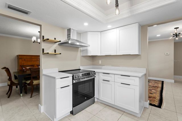 8407 GRANITE PLACE, Tampa, FL 33615