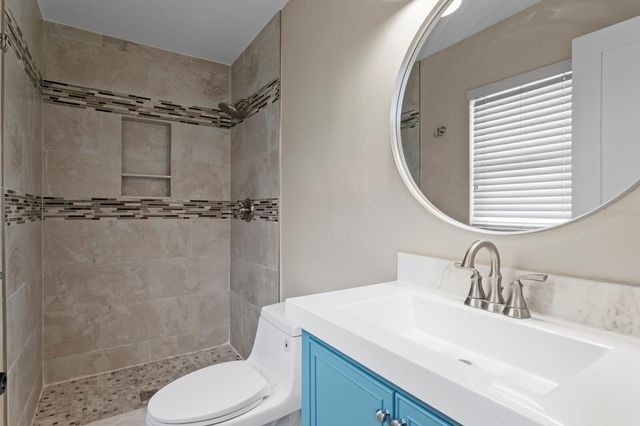 8407 GRANITE PLACE, Tampa, FL 33615