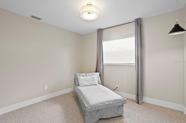 8407 GRANITE PLACE, Tampa, FL 33615