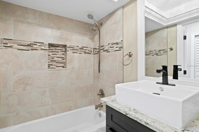 8407 GRANITE PLACE, Tampa, FL 33615