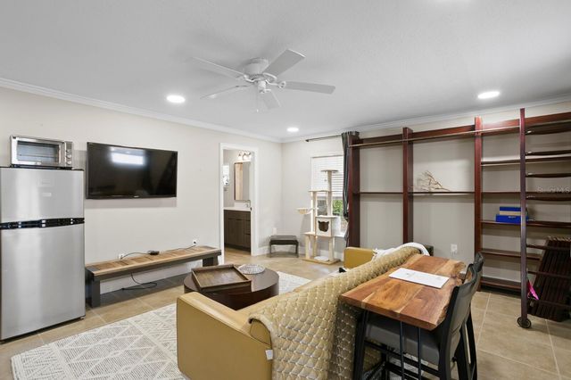 8407 GRANITE PLACE, Tampa, FL 33615