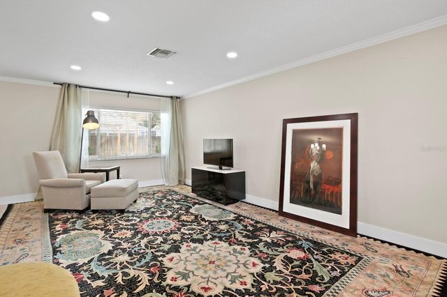 8407 GRANITE PLACE, Tampa, FL 33615