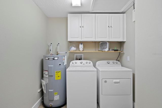 8407 GRANITE PLACE, Tampa, FL 33615