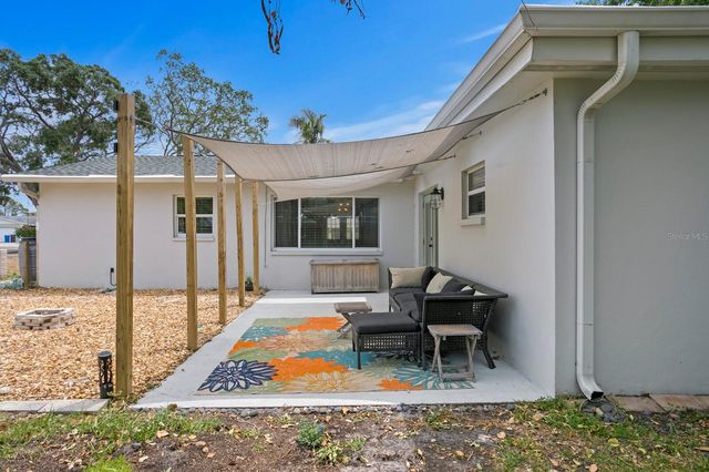 8407 GRANITE PLACE, Tampa, FL 33615