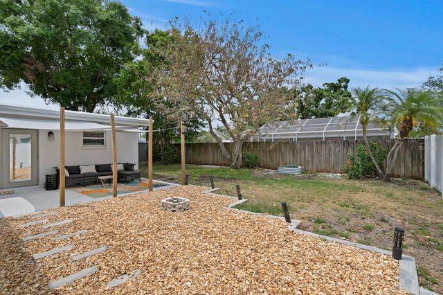 8407 GRANITE PLACE, Tampa, FL 33615