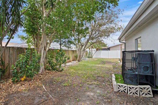 8407 GRANITE PLACE, Tampa, FL 33615