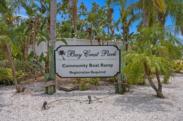 8407 GRANITE PLACE, Tampa, FL 33615