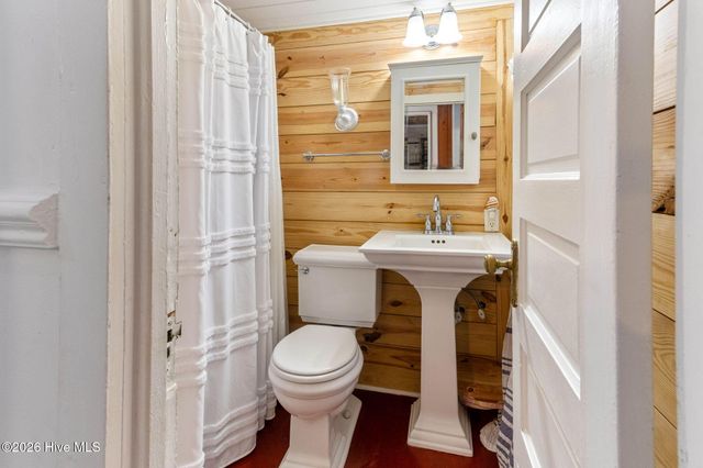 121 Dolphin Lane, Sneads Ferry, NC 28460