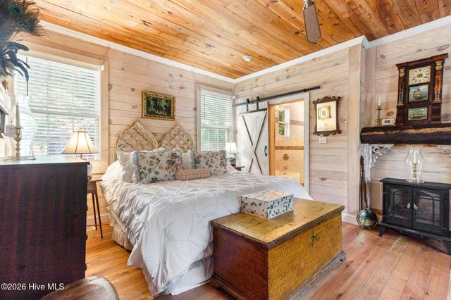 121 Dolphin Lane, Sneads Ferry, NC 28460