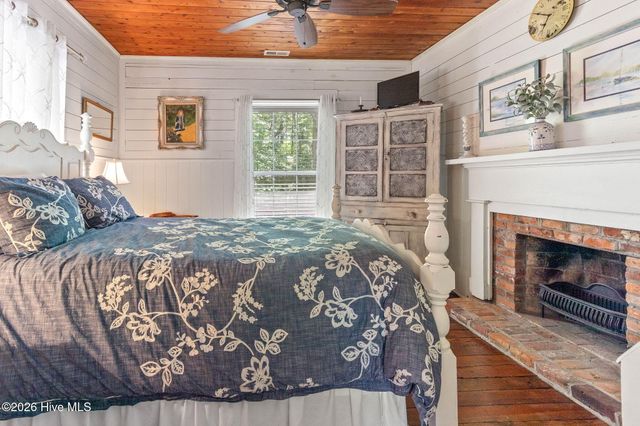 121 Dolphin Lane, Sneads Ferry, NC 28460