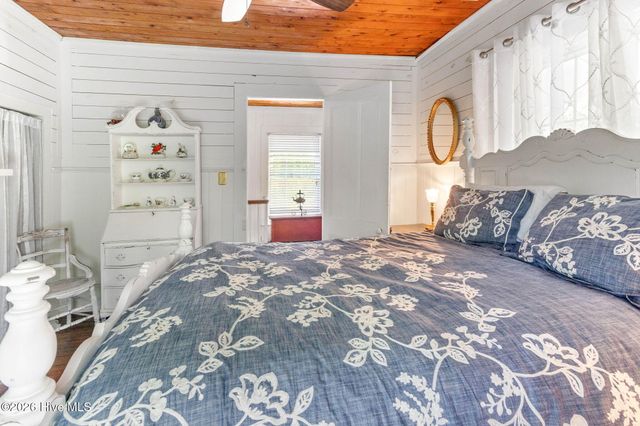 121 Dolphin Lane, Sneads Ferry, NC 28460