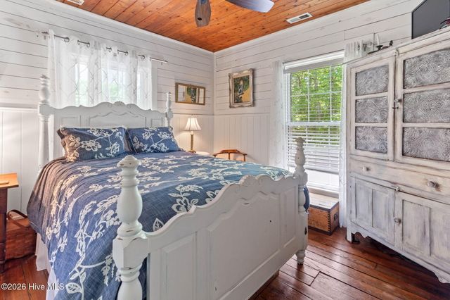 121 Dolphin Lane, Sneads Ferry, NC 28460