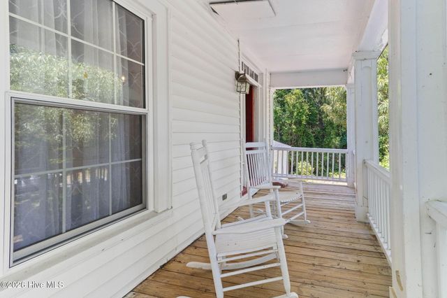 121 Dolphin Lane, Sneads Ferry, NC 28460