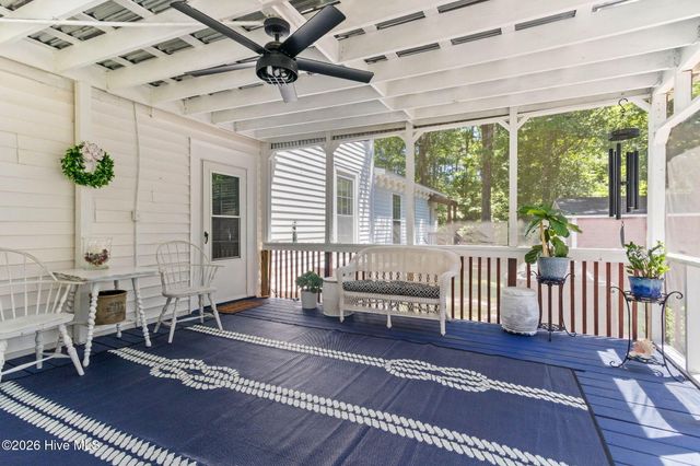 121 Dolphin Lane, Sneads Ferry, NC 28460