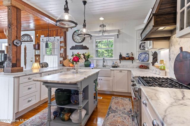 121 Dolphin Lane, Sneads Ferry, NC 28460