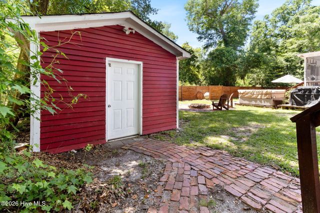 121 Dolphin Lane, Sneads Ferry, NC 28460