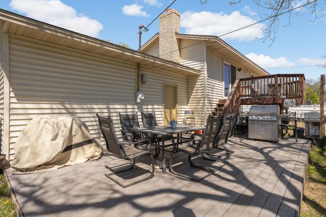 3909 81st Avenue N, Brooklyn Park, MN 55443